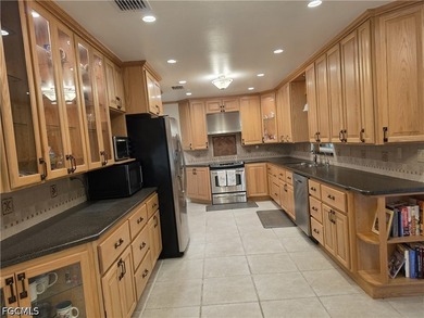 Welcome to 444 E. Osceola Ave., Clewiston, Florida- a - photo 8