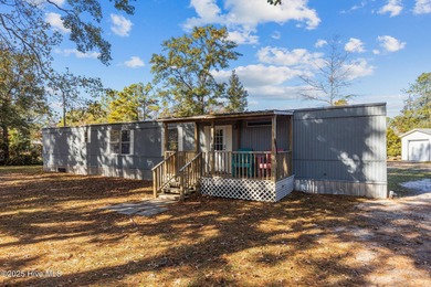 White Oak River - Carteret County Home For Sale in Peletier North Carolina