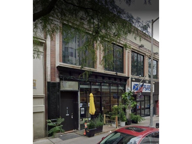 Hudson River Commercial For Sale in New York (Manhattan) New York