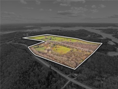 99 +/- acres with stunning views of Table Rock Lake! This - photo 20