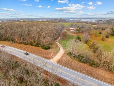 99 +/- acres with stunning views of Table Rock Lake! This - photo 27