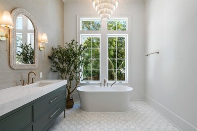 Fantastic opportunity to own this newly completed, custom beach - photo 34