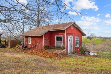 99 +/- acres with stunning views of Table Rock Lake! This - photo 37