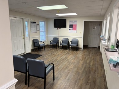 A really nice brick, medical/office building in a great location - photo 3