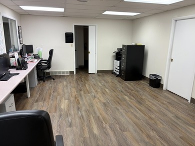 A really nice brick, medical/office building in a great location - photo 4