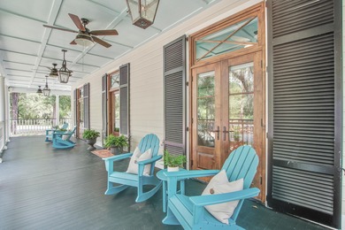 This fully licensed Johns Island Bed and Breakfast complex is