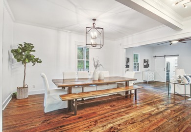 This fully licensed Johns Island Bed and Breakfast complex is