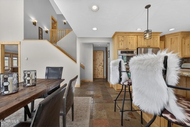 270 degrees panoramic views, 1.34 private acres, and a layout - photo 9