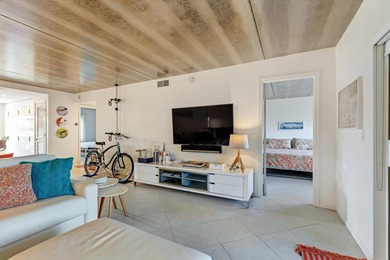 Welcome to paradise on Singer Island, where coastal luxury meets - photo 12