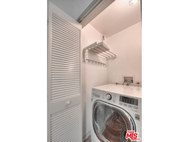 Bright, airy and built in 2007, this 2-bedroom, 1.5-bathroom - photo 14