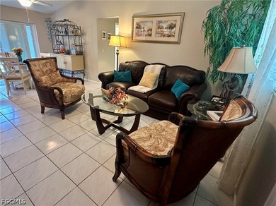 Enjoy the perfect Florida lifestyle in a desirable SE Cape Coral - photo 5