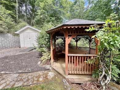 A RIVER VIEW AND JUST 15 MINUTES TO BOTH HISTORIC WEST JEFFERSON - photo 20