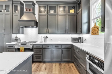 Waterfront in StillWaters | 6BR/3.5BA | Two Living Areas + Bonus - photo 10