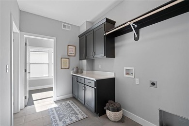 Ever popular Aspen Reverse 1.5 story home by Prieb Homes offers - photo 31