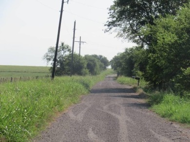 Lake Home For Sale in Chilton, Texas