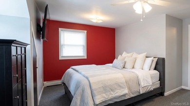 Welcome to this charming expanded home nestled on a quiet block - photo 9