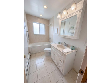 73 Cherokee Avenue -West Islip, NY 11795. 4 Bedroom High Ranch - photo 3