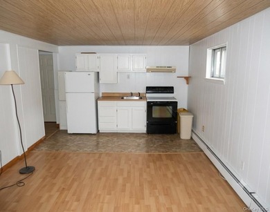 73 Cherokee Avenue -West Islip, NY 11795. 4 Bedroom High Ranch - photo 4