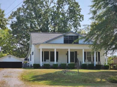 (private lake, pond, coastal) Home For Sale in Walnut Mississippi