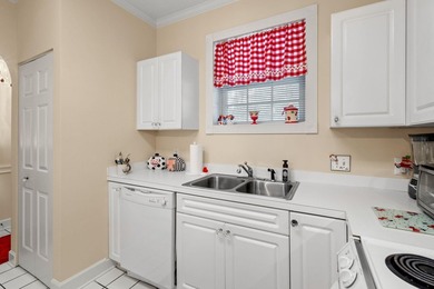 Beautiful first floor 2 bedroom, 2 bath condo located in the - photo 12