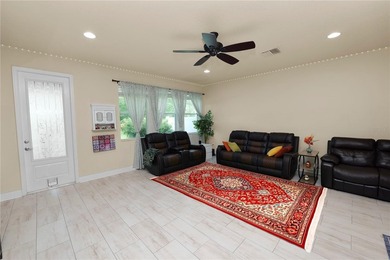 Welcome to this beautifully upgraded 3 bedroom, 3 bathroom end - photo 13