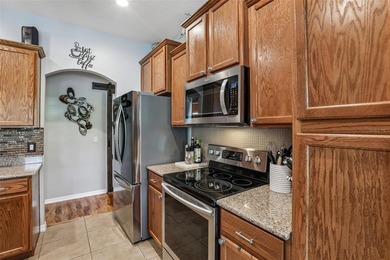 Under contract-accepting backup offers. When only the BEST will - photo 17