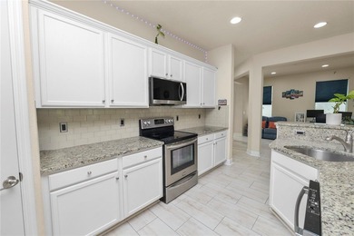 Welcome to this beautifully upgraded 3 bedroom, 3 bathroom end - photo 19