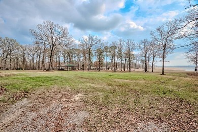 Prime lakefront retreat on Sam Rayburn offering over 2 acres and - photo 27