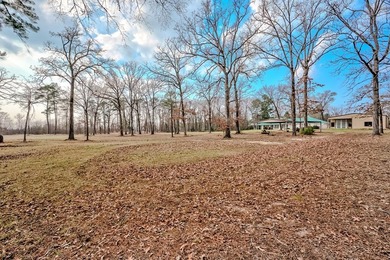 Prime lakefront retreat on Sam Rayburn offering over 2 acres and - photo 28