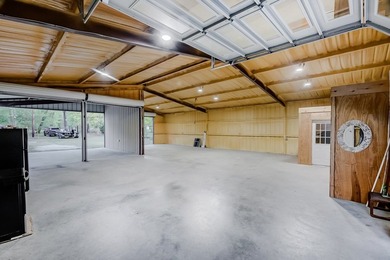 Prime lakefront retreat on Sam Rayburn offering over 2 acres and - photo 32
