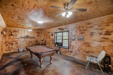 Prime lakefront retreat on Sam Rayburn offering over 2 acres and - photo 34