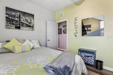 Under contract-accepting backup offers. When only the BEST will - photo 35