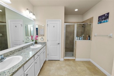 Welcome to this beautifully upgraded 3 bedroom, 3 bathroom end - photo 35