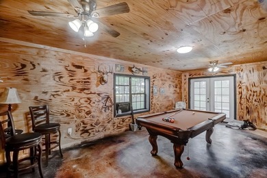 Prime lakefront retreat on Sam Rayburn offering over 2 acres and - photo 35
