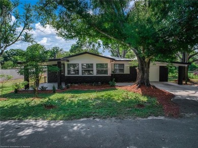 Discover this absolutely charming three-bedroom, two-bathroom - photo 1