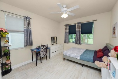 Welcome to this beautifully upgraded 3 bedroom, 3 bathroom end - photo 43