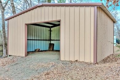 Prime lakefront retreat on Sam Rayburn offering over 2 acres and - photo 43