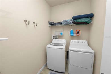 Welcome to this beautifully upgraded 3 bedroom, 3 bathroom end - photo 44