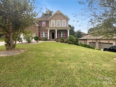 Lake Wylie Home Sale Pending in Tega Cay South Carolina