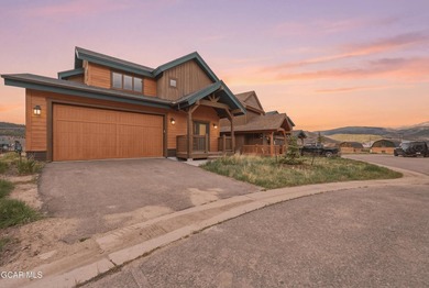 Set on a quiet cul-de-sac in Coyote Creek, Tabernash, this - photo 2