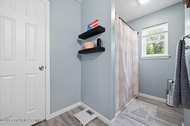 4 Bedrooms | 2.5 Bathrooms | Over 3,500 Sq. Ft. (Including - photo 24