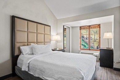 *** HILTON #454 *** Do you dream of living directly on the