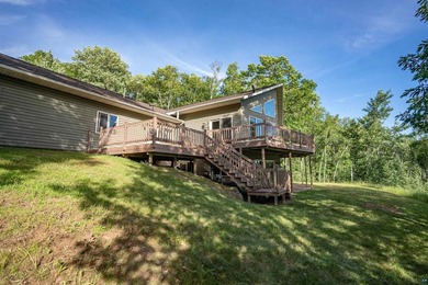 Horse lovers, your dream property has arrived! Nestled on 76.06 - photo 3