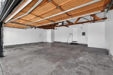 Perfect opportunity to own in the prestigious Parkridge Estates - photo 3