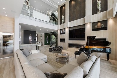 Guard-gated Seven Isles sanctuary. FULLY FURNISHED custom - photo 6