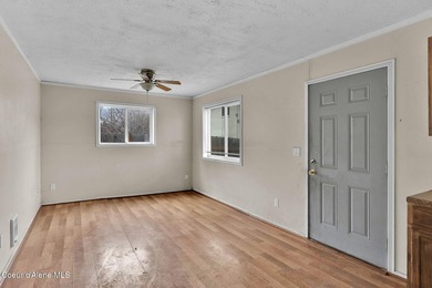 VA-owned REO property offering an affordable opportunity in - photo 2