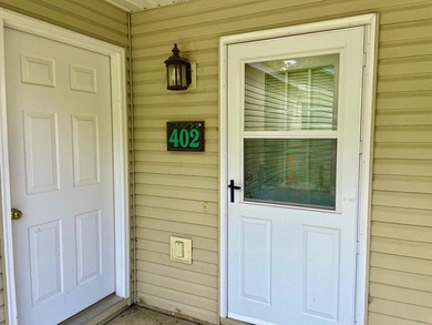 Beautiful 3BR/3BA townhome at Izatys overlooking signature Hole - photo 2
