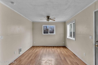 VA-owned REO property offering an affordable opportunity in - photo 4