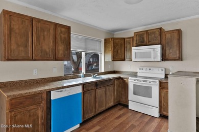VA-owned REO property offering an affordable opportunity in - photo 7