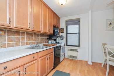 Welcome to your new home! Nestled on the 2nd floor of a - photo 11